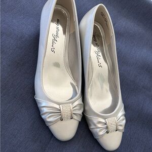 Easy Street Silver Heels with Bow Accent